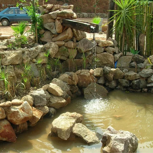 PEDRA MOLEDO LAGO